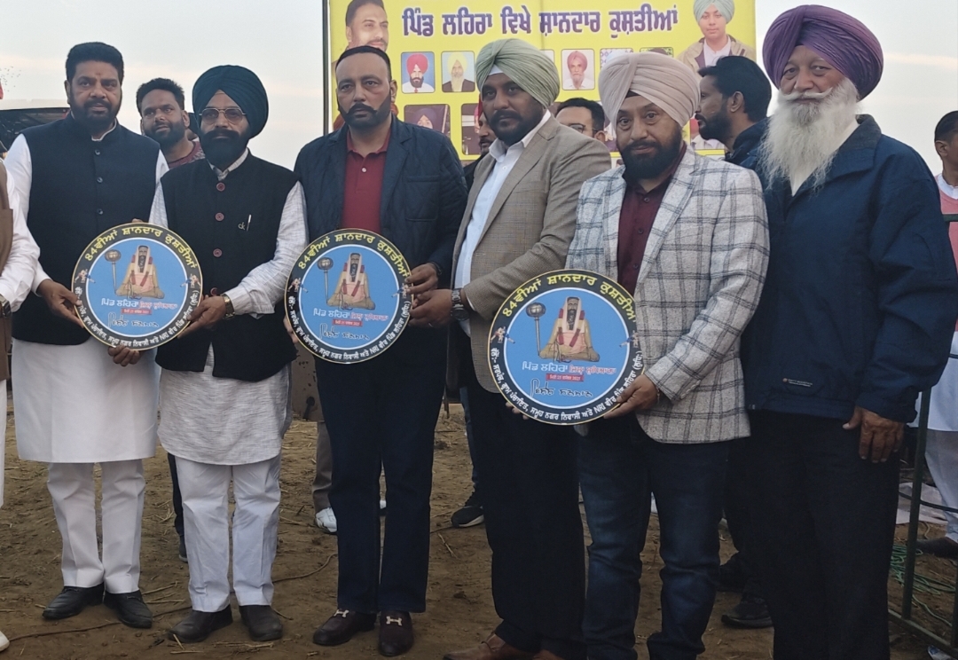 passport-size-photo-left