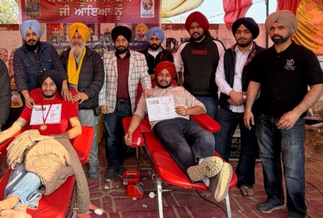 passport-size-photo-left